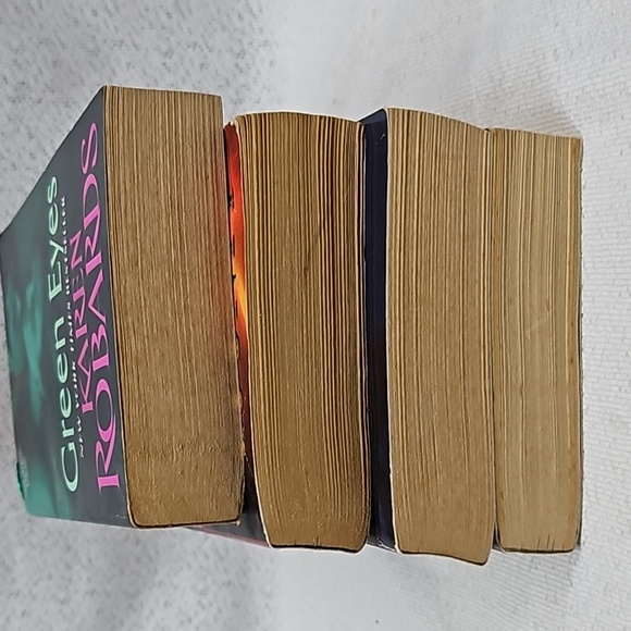 Karen Robards Romance Novels Bundle of 4 - Picture 6 of 10